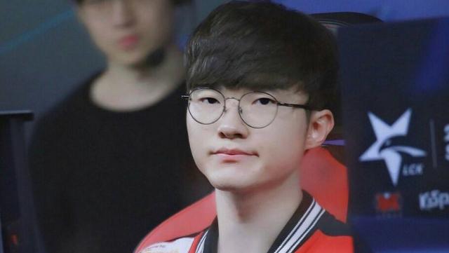 8亿美元 8亿美元